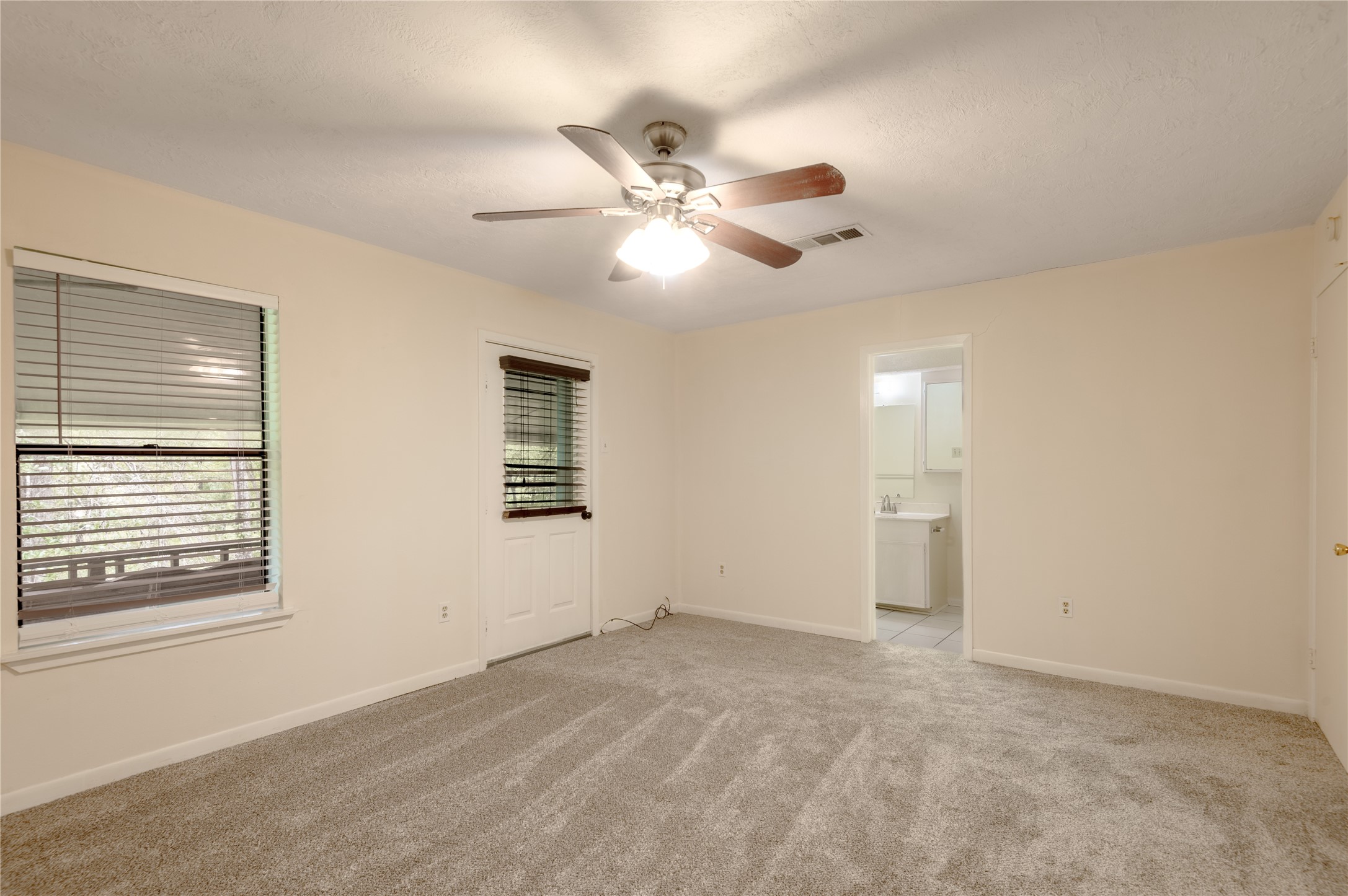 138 Summer Place B Property Photo 12