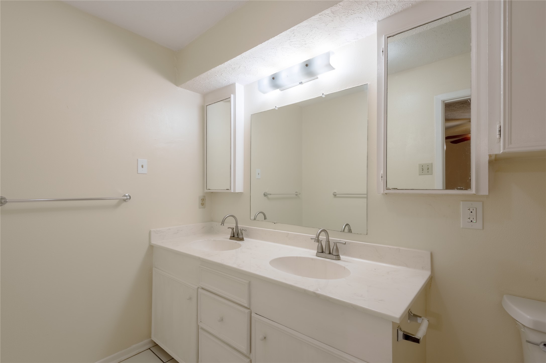 138 Summer Place B Property Photo 14