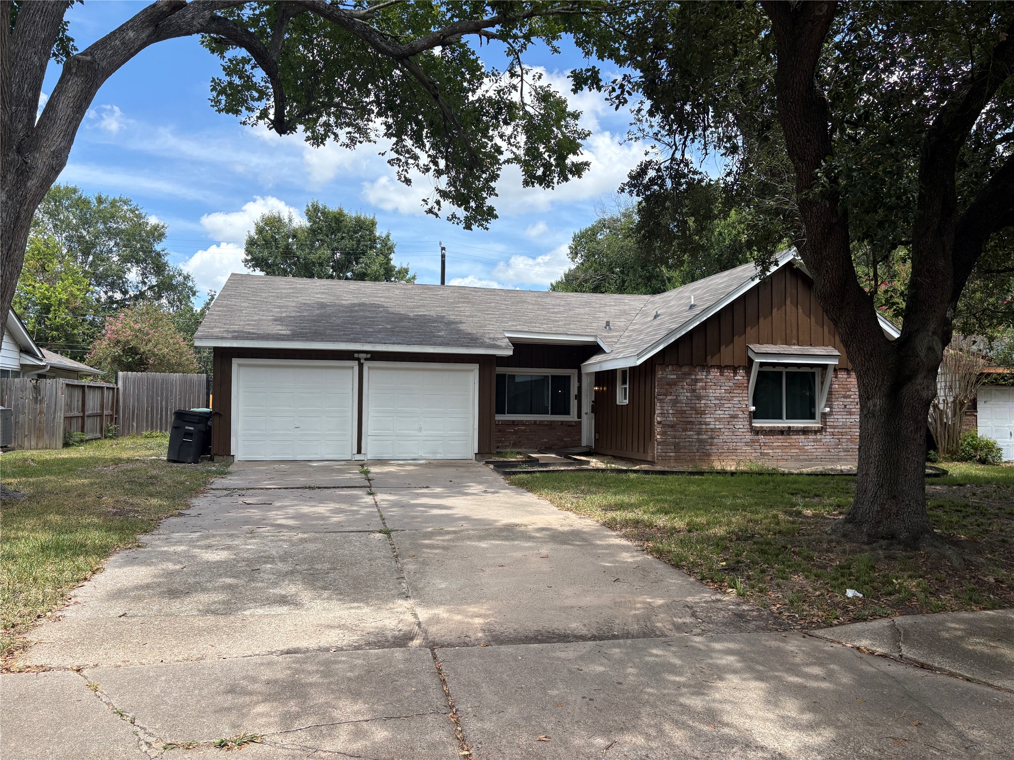 7122 Sharpcrest Street Property Photo 1