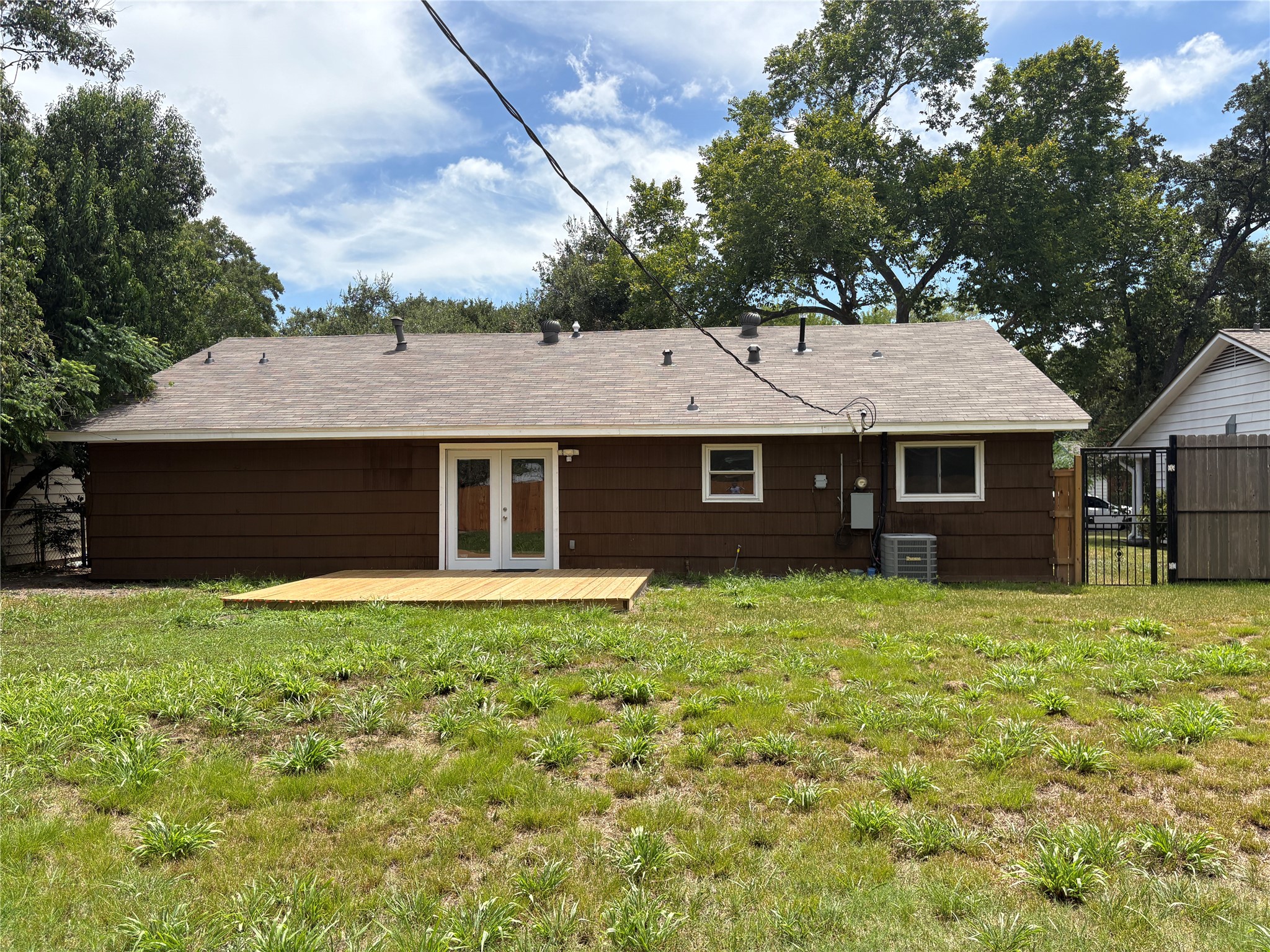 7122 Sharpcrest Street Property Photo 25