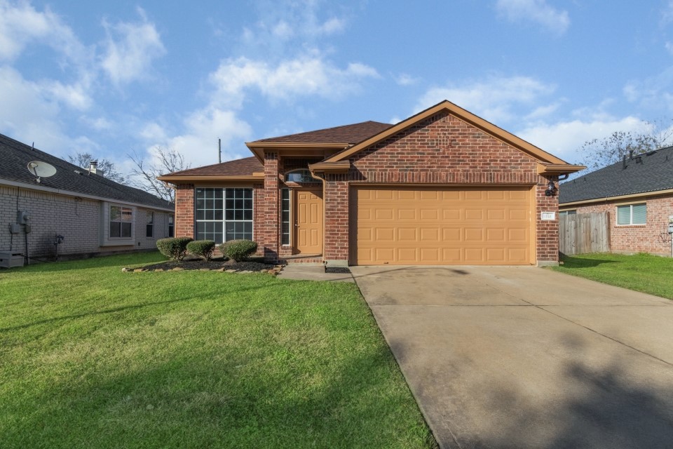 1114 N Magnolia Dale Drive Property Photo 1