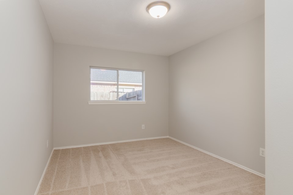 1114 N Magnolia Dale Drive Property Photo 16