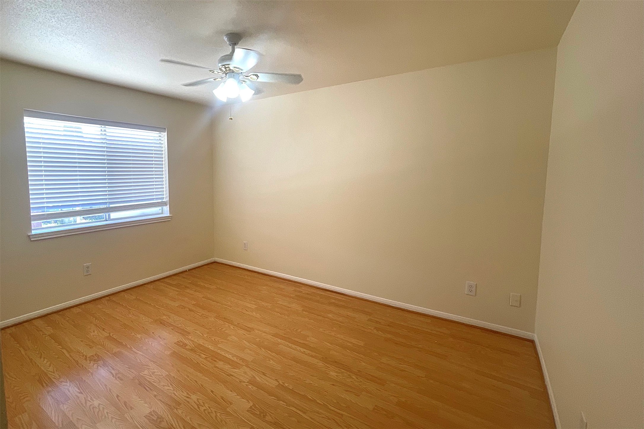 9502 Coast Bridge Street Property Photo 12