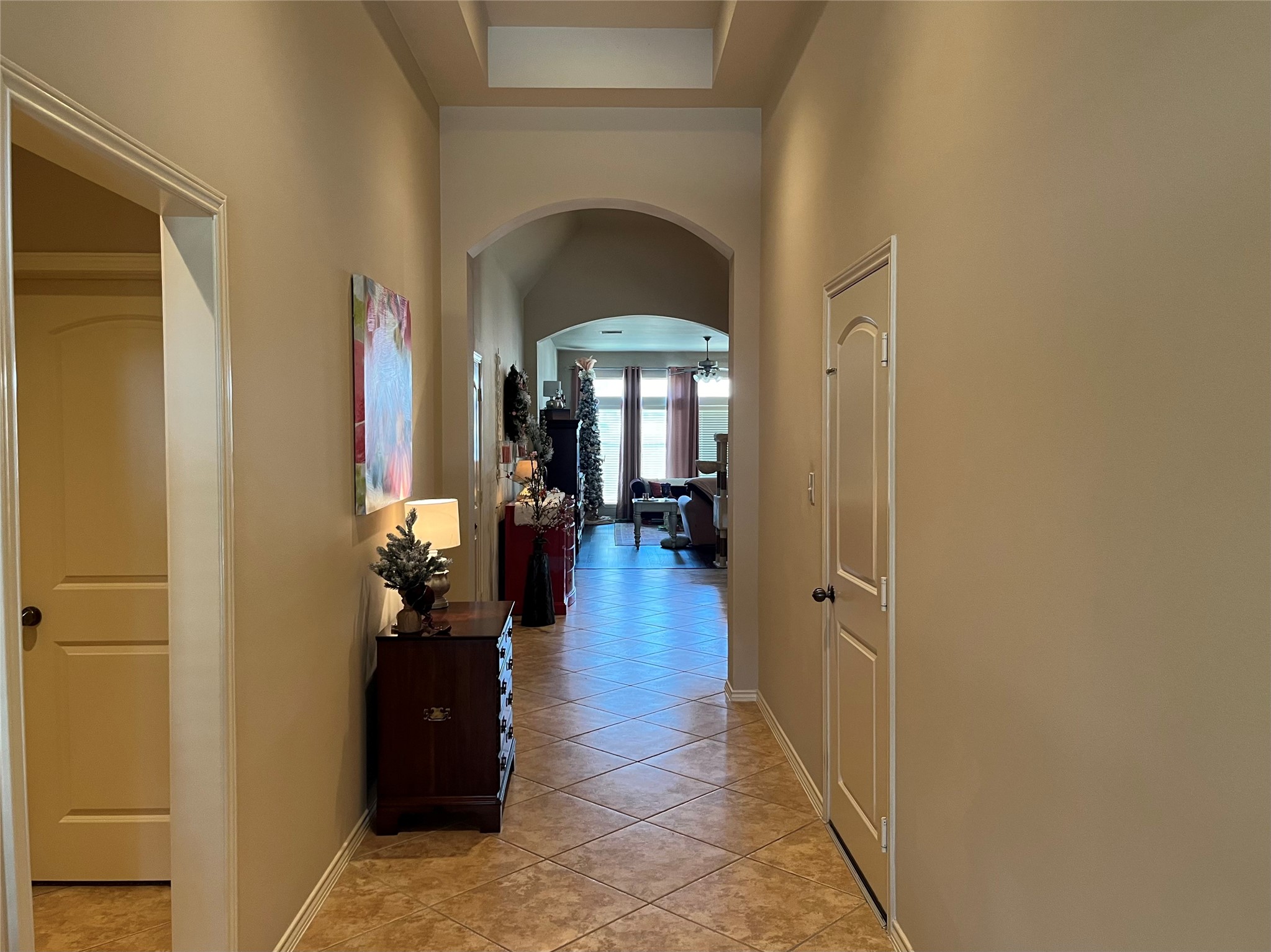11127 E Lakes Gable Drive Property Photo 4