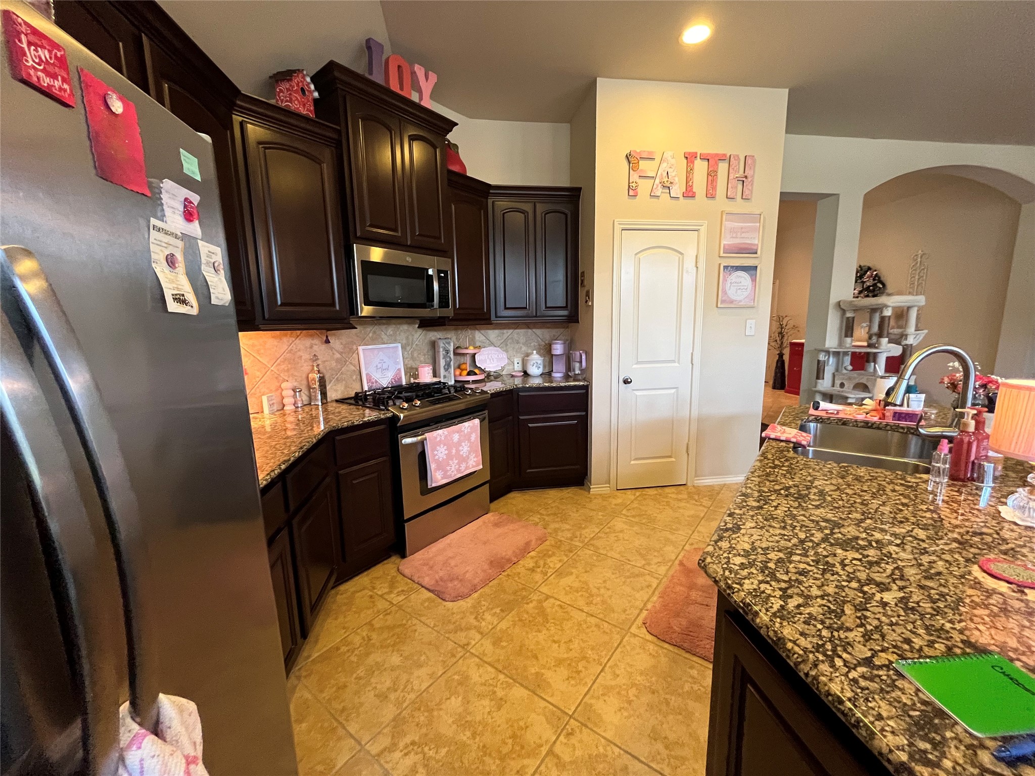 11127 E Lakes Gable Drive Property Photo 17