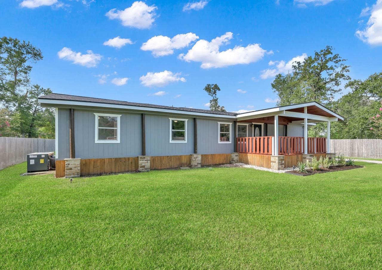11636 Old Oaks Lane Property Photo 1