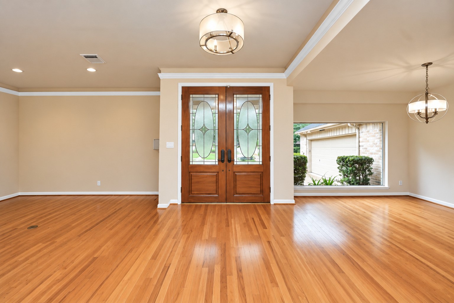 3110 Amesbury Court Property Photo 2