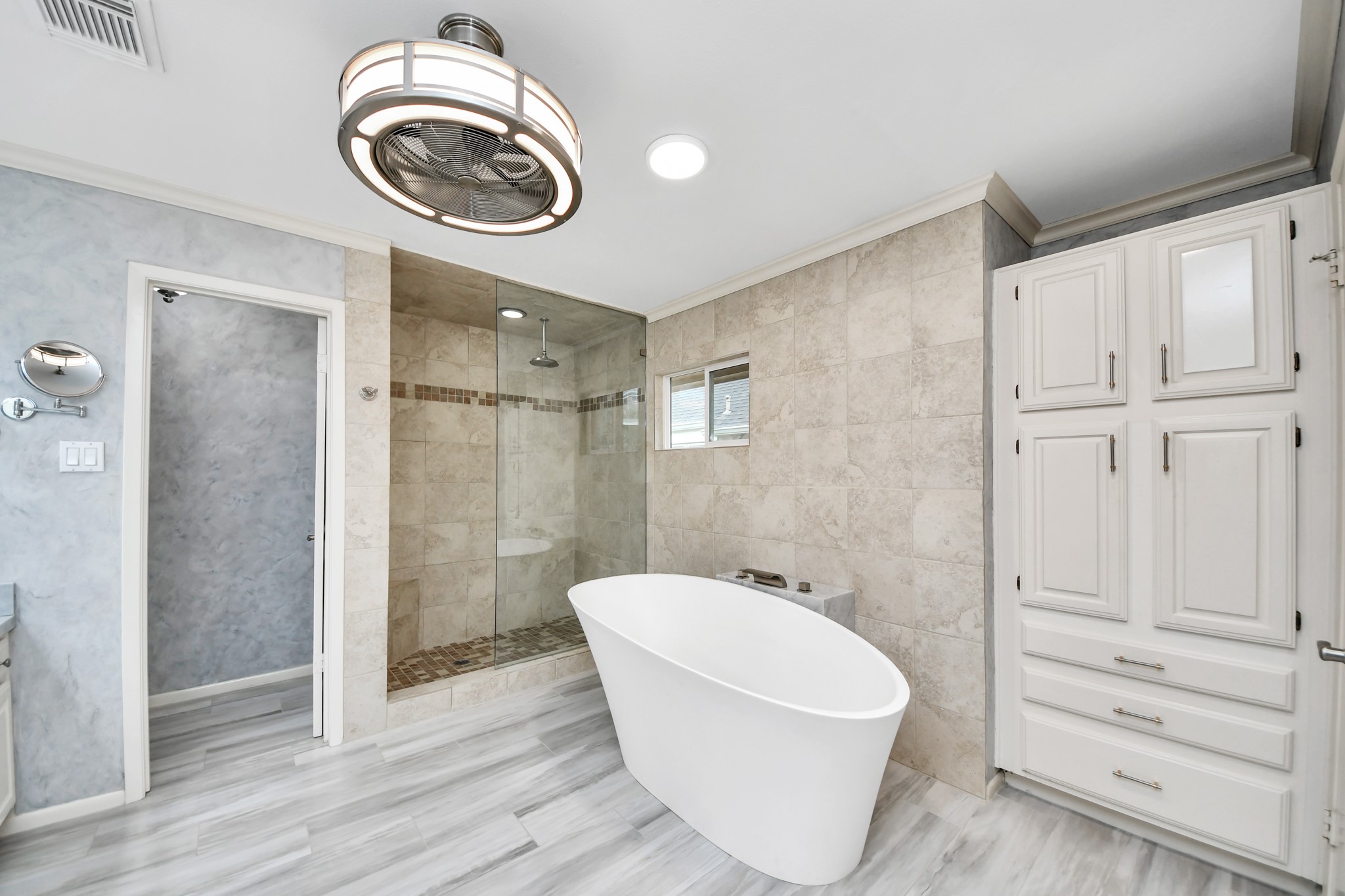 3110 Amesbury Court Property Photo 17