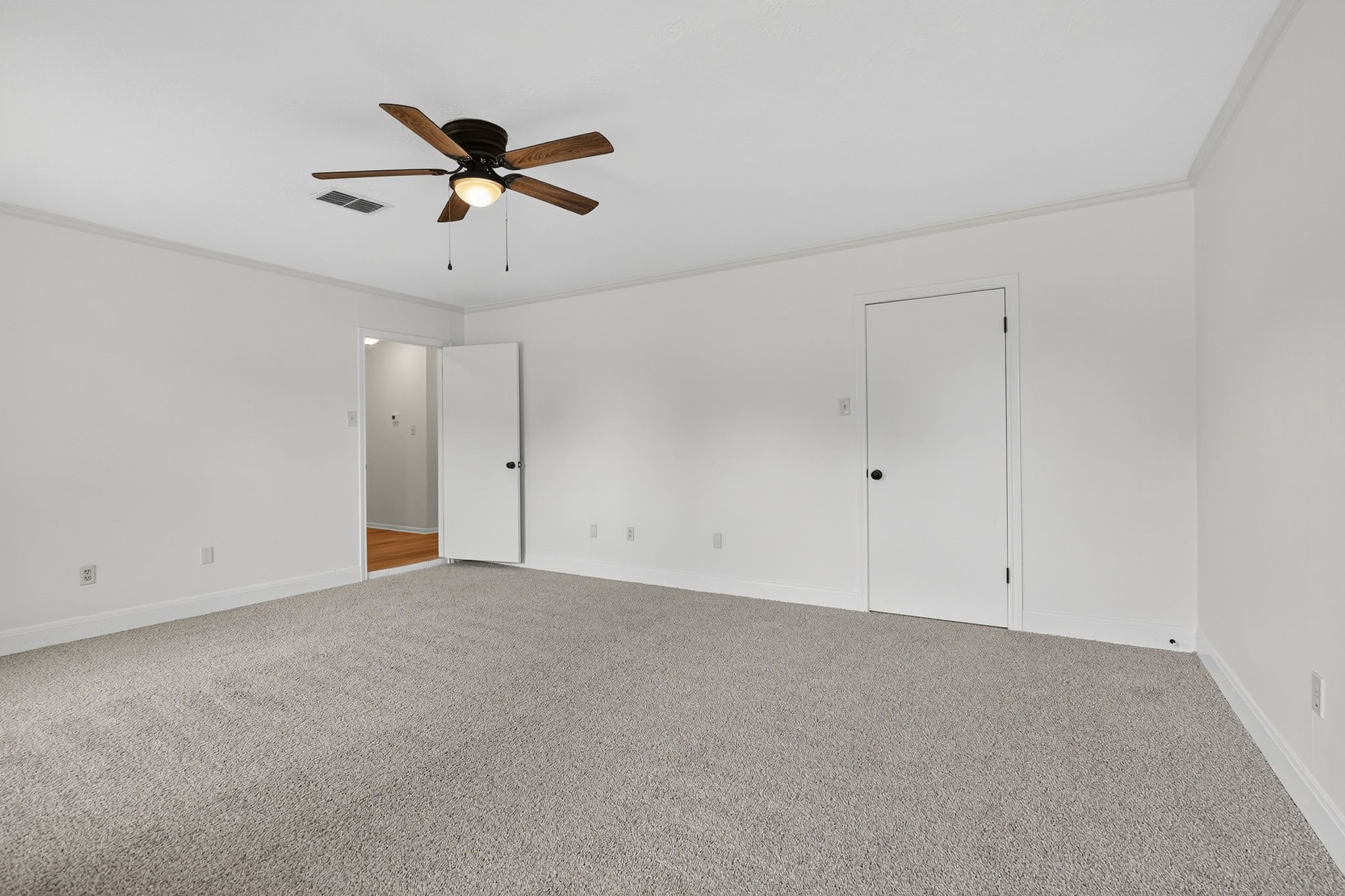 4502 Old Hearne Road Property Photo 14