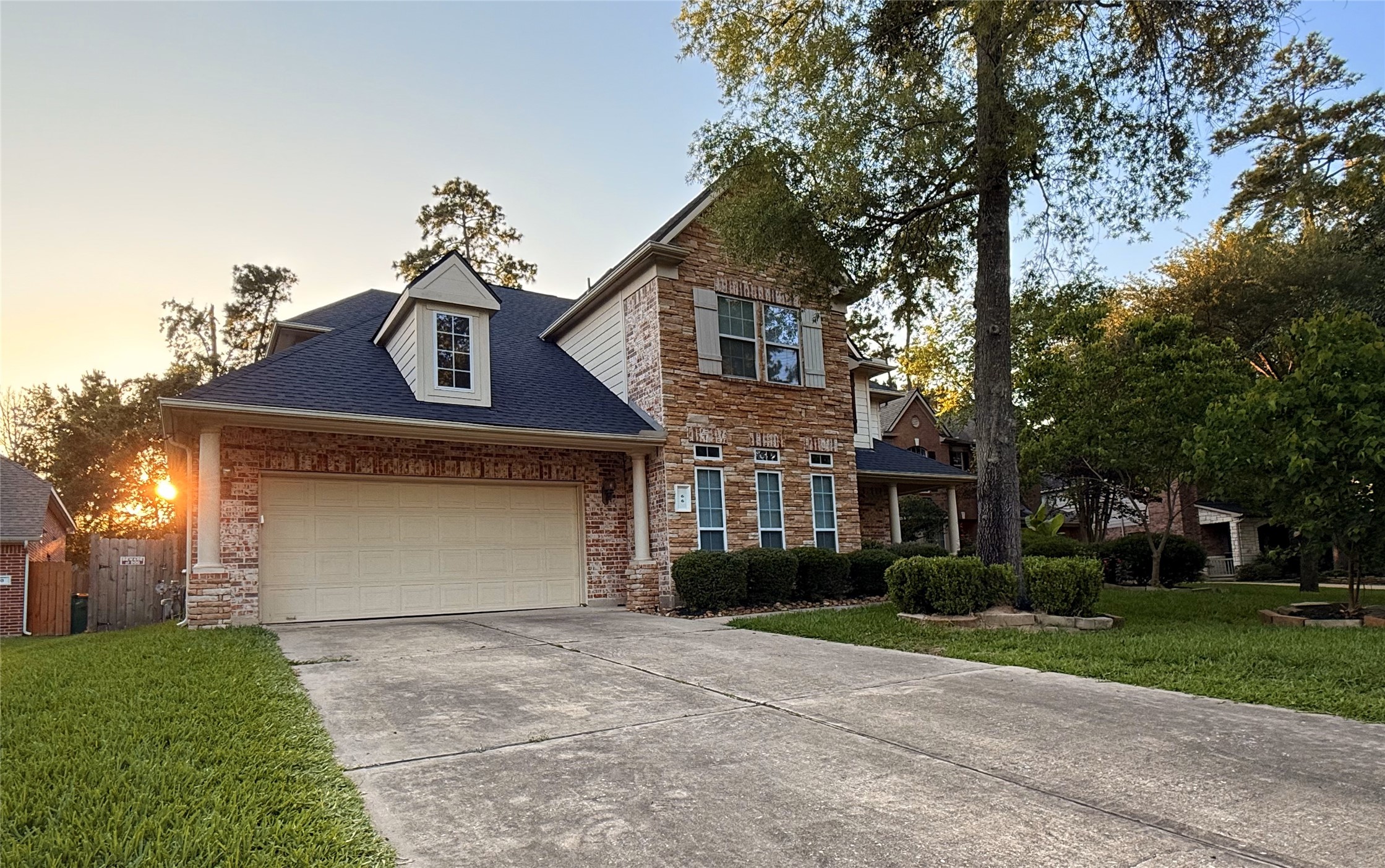 66 Fulshear Court Property Photo 1