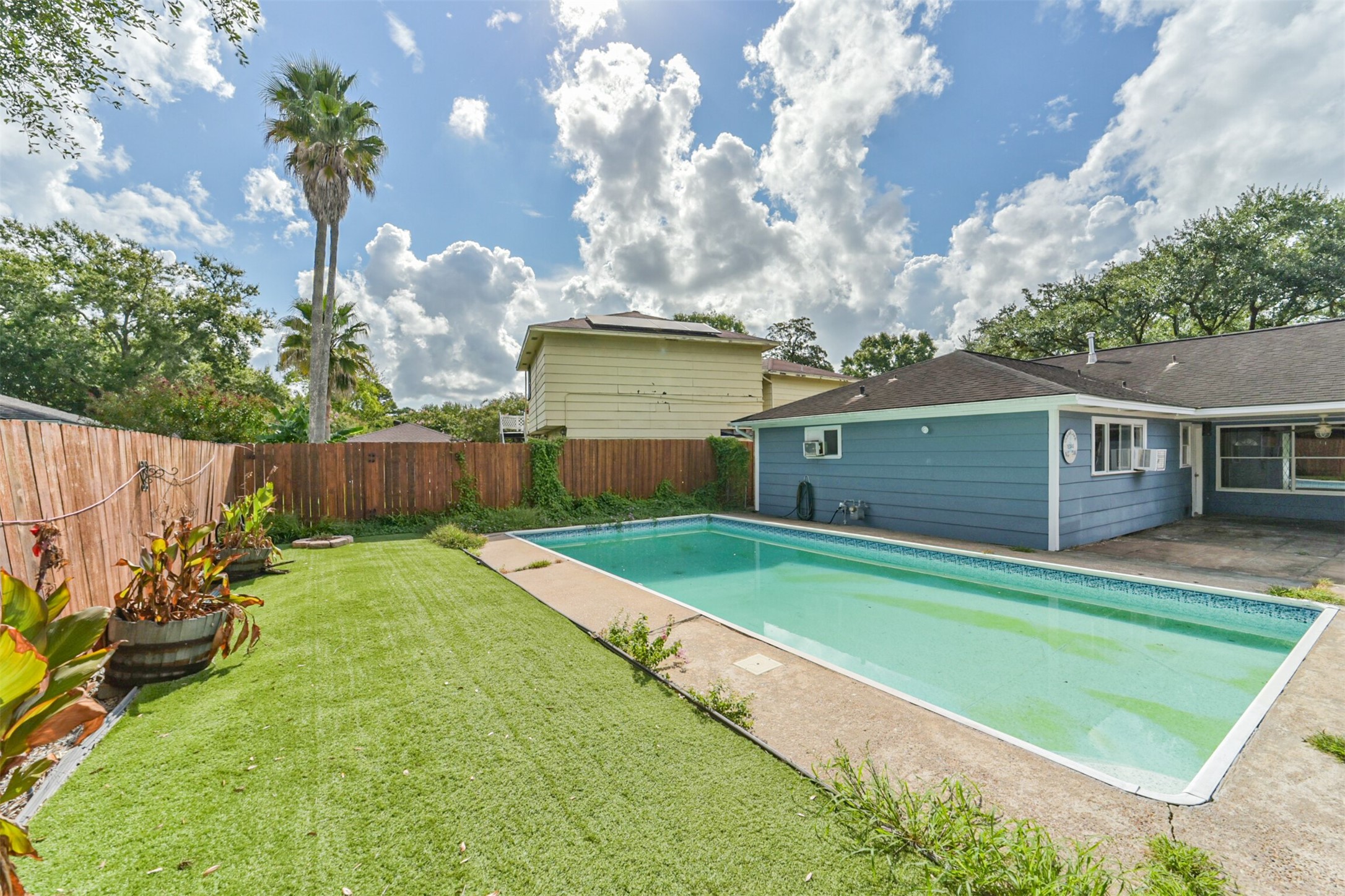 16511 Clearcrest Drive Property Photo 7