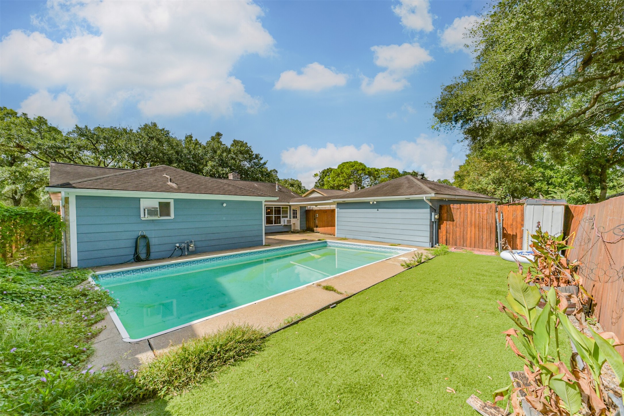 16511 Clearcrest Drive Property Photo 8