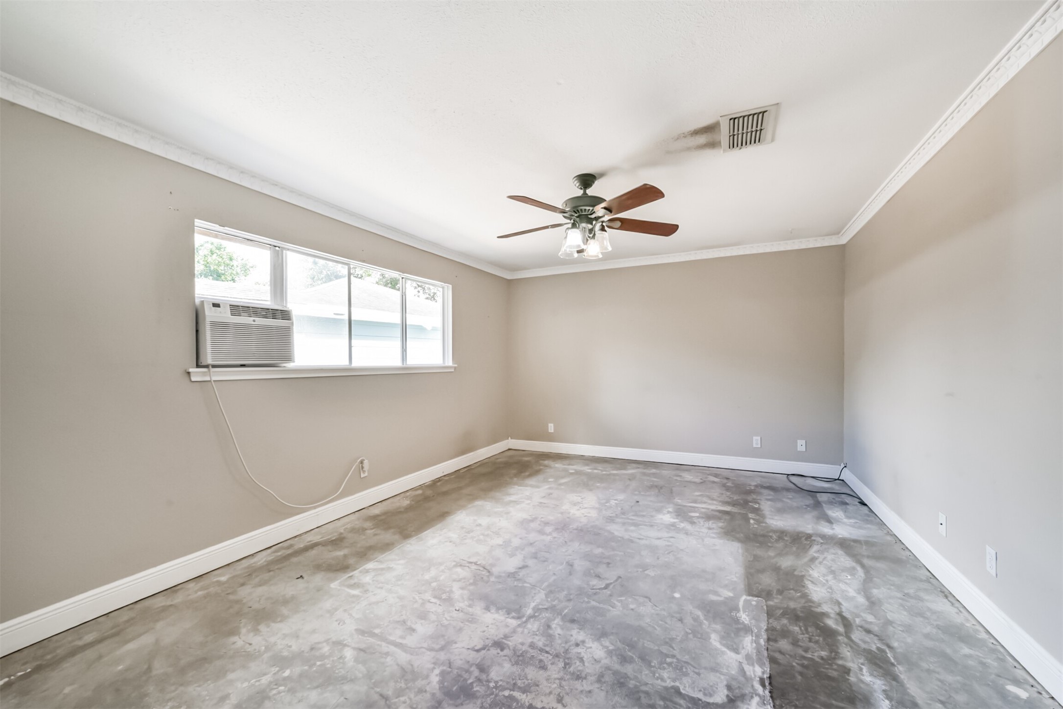 16511 Clearcrest Drive Property Photo 24