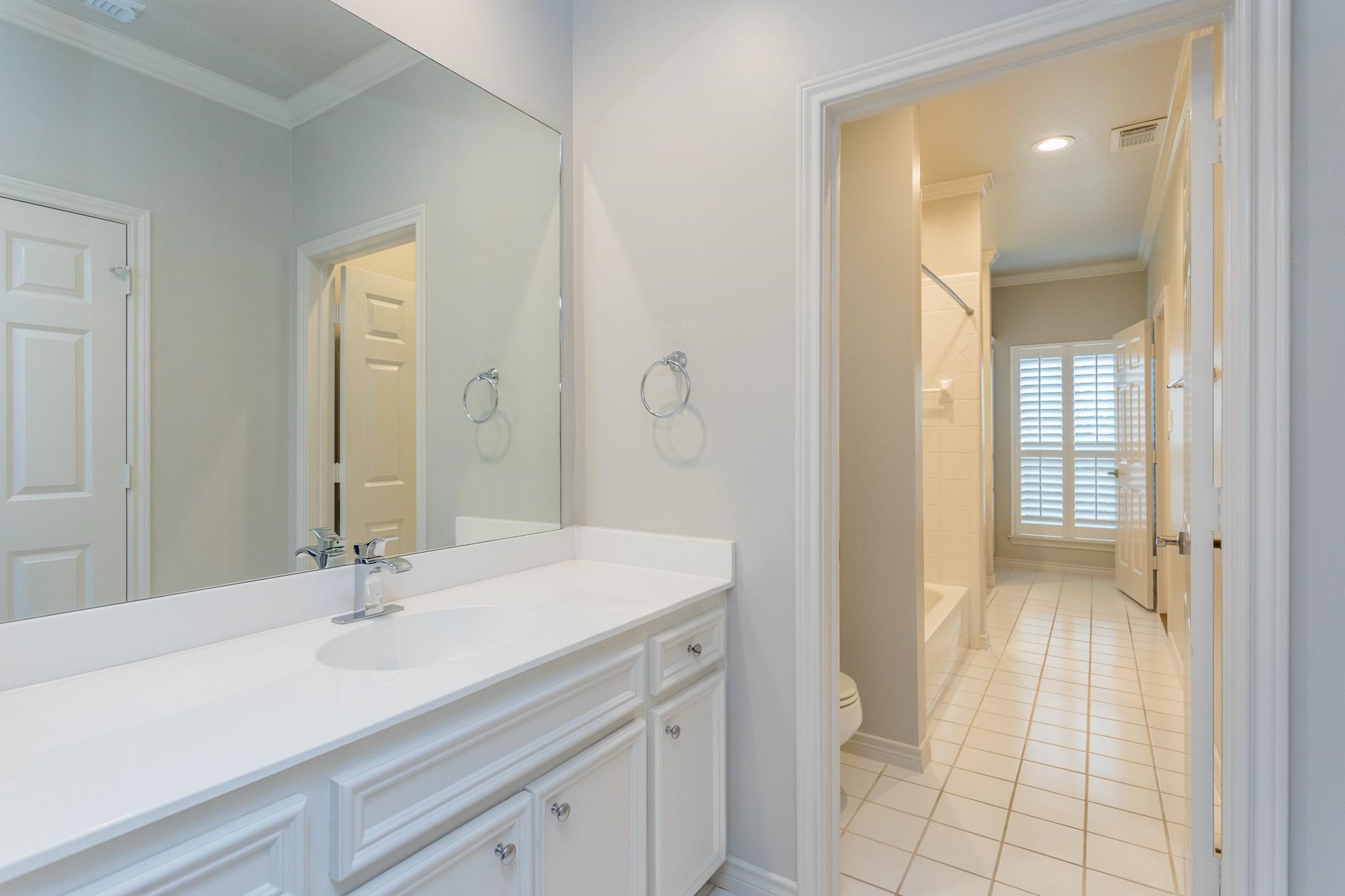 2504 Park Street B Property Photo 29