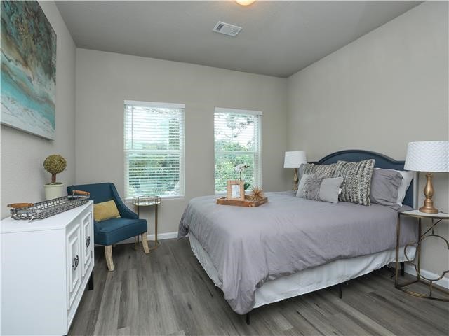 707 Garrett Street B Property Photo 13