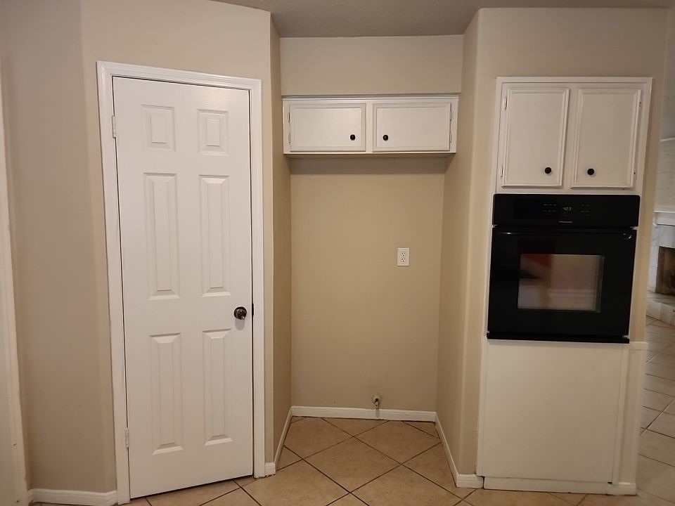 22714 Bayou Elm Drive Property Photo 5