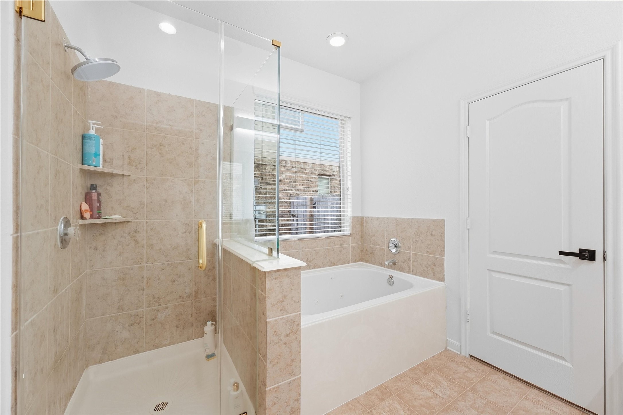 4527 Ashberry Pine Lane Property Photo 12