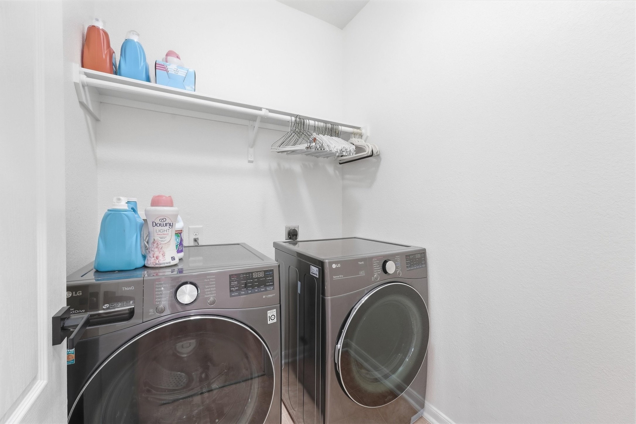 4527 Ashberry Pine Lane Property Photo 13