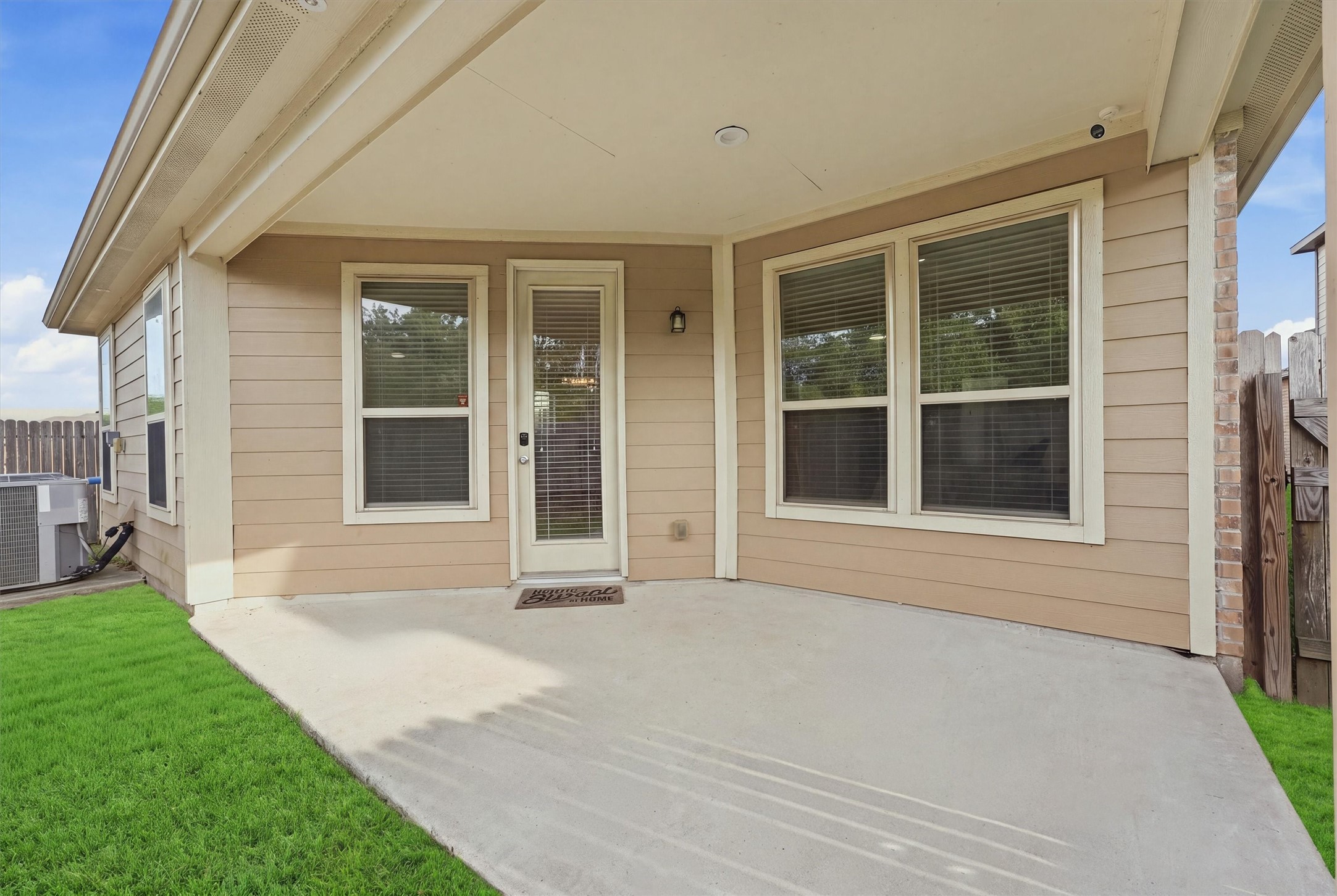 4527 Ashberry Pine Lane Property Photo 14