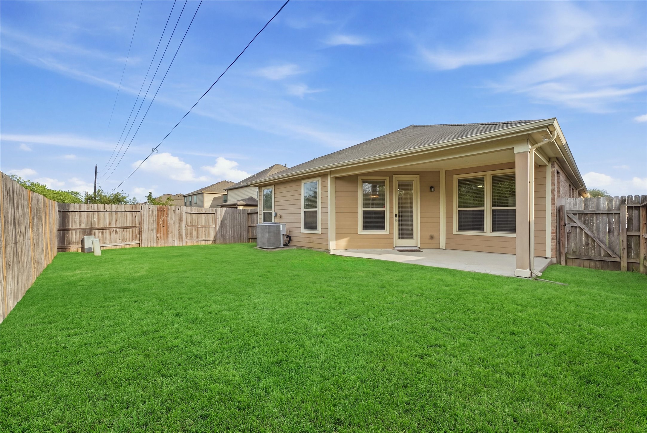 4527 Ashberry Pine Lane Property Photo 15