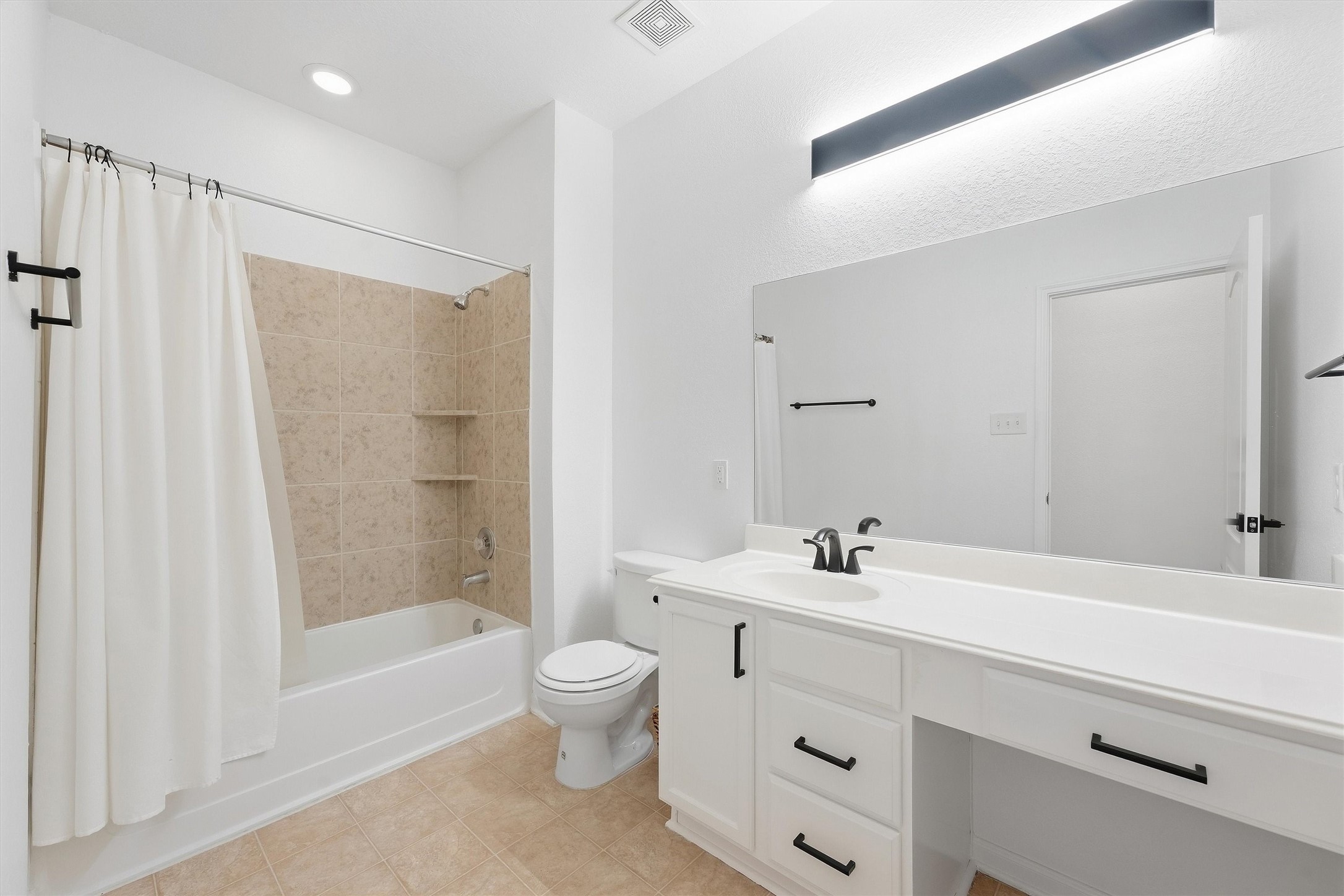 4527 Ashberry Pine Lane Property Photo 16