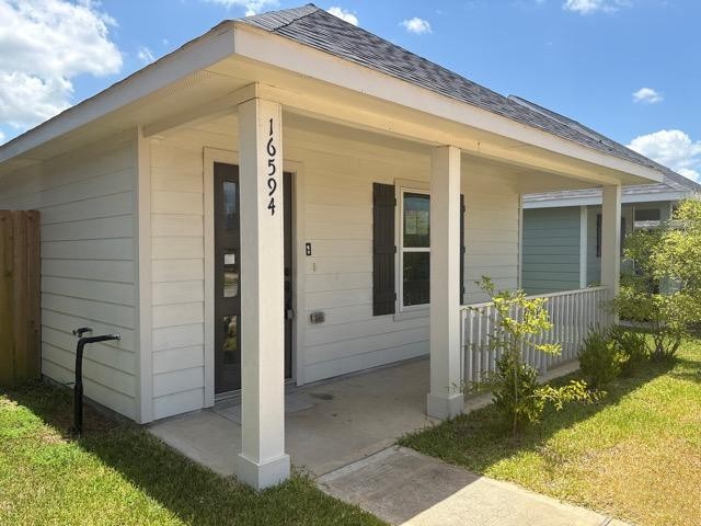 16594 Colleen Place Property Photo 3