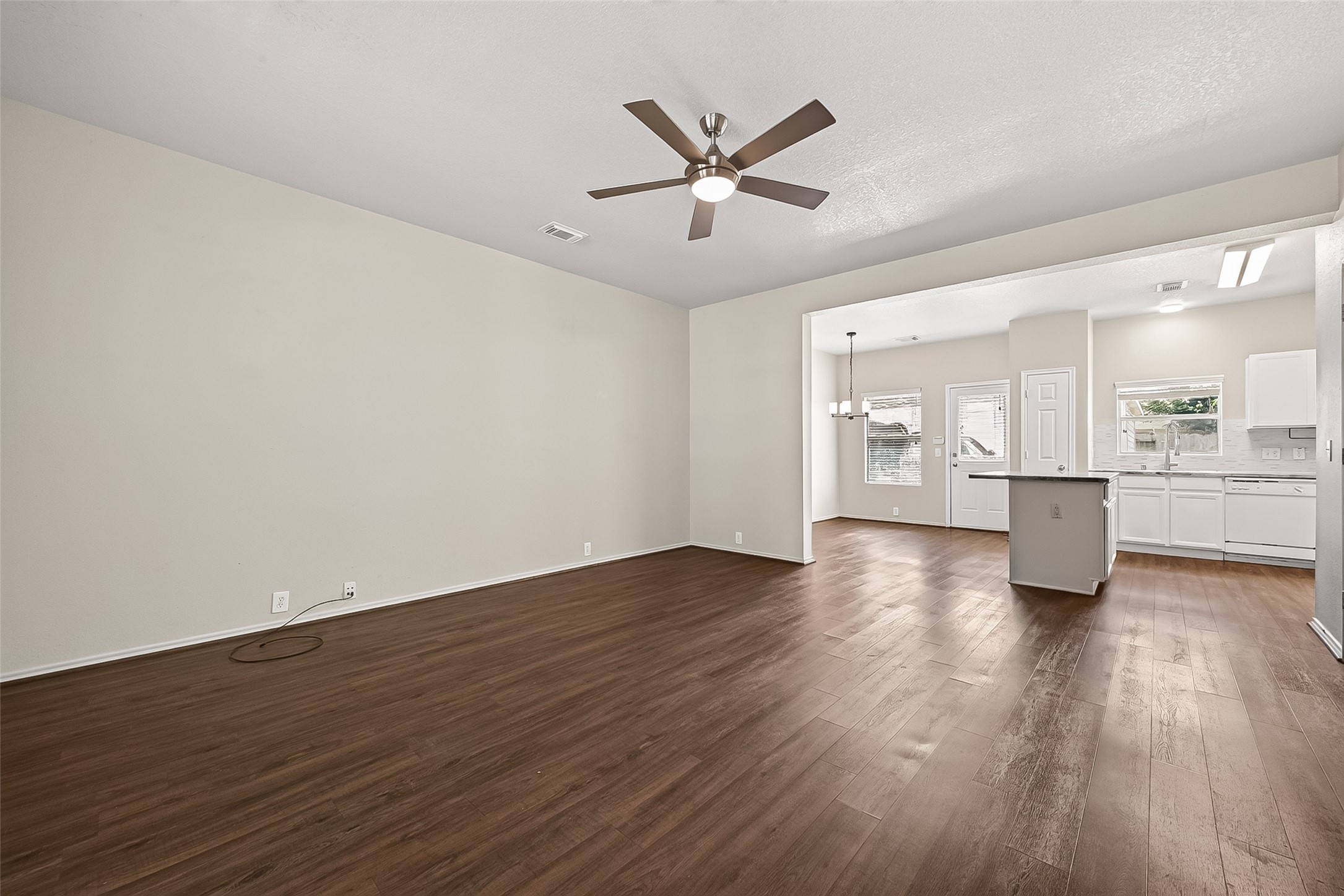 16735 Pine Castle Drive Property Photo 6