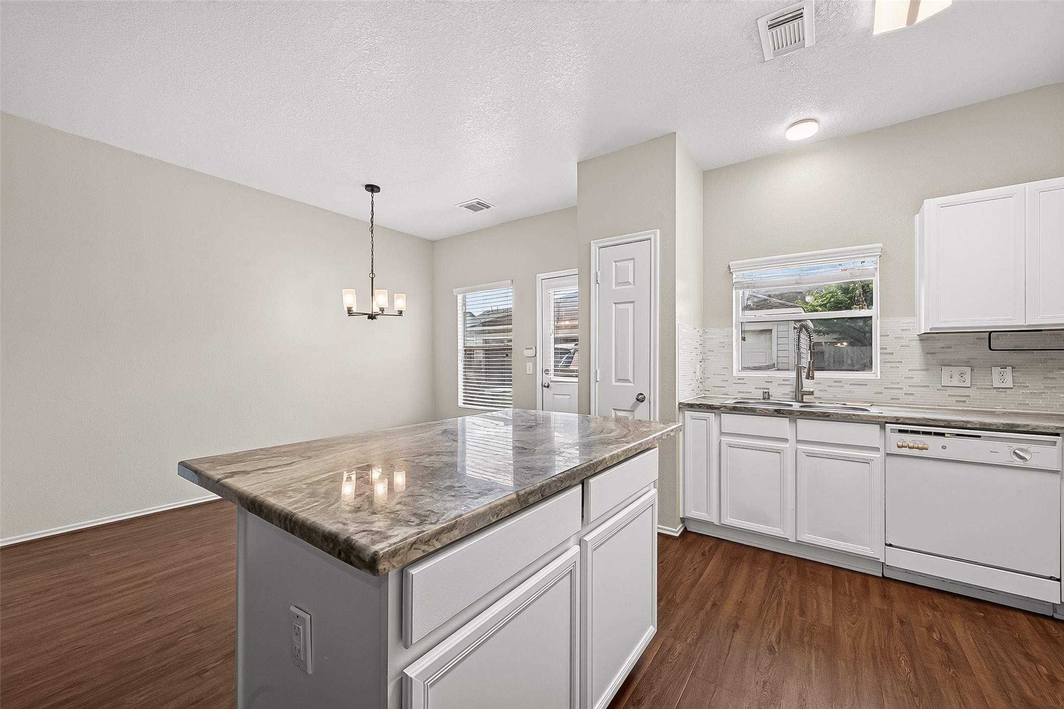 16735 Pine Castle Drive Property Photo 11