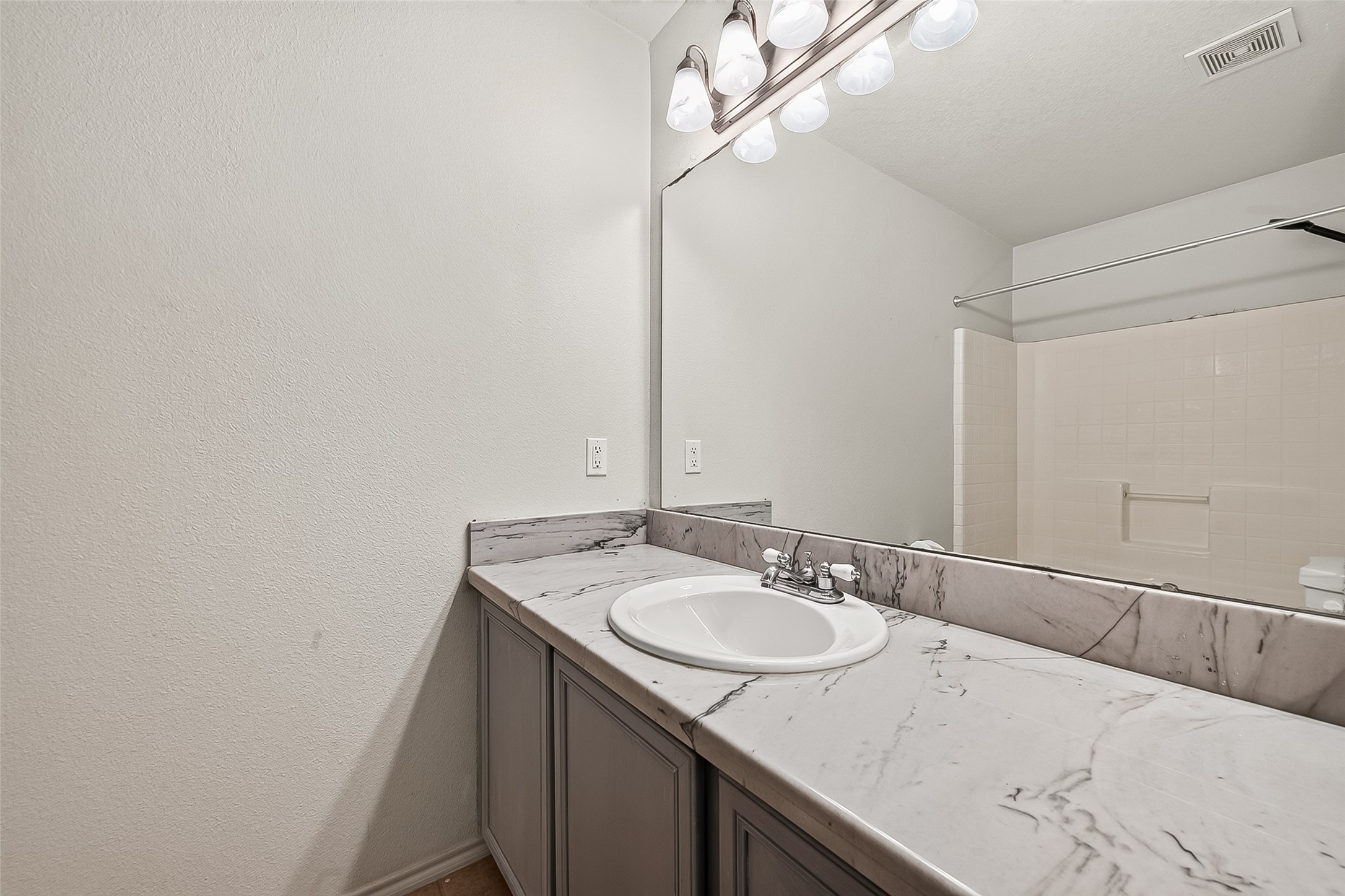 16735 Pine Castle Drive Property Photo 14