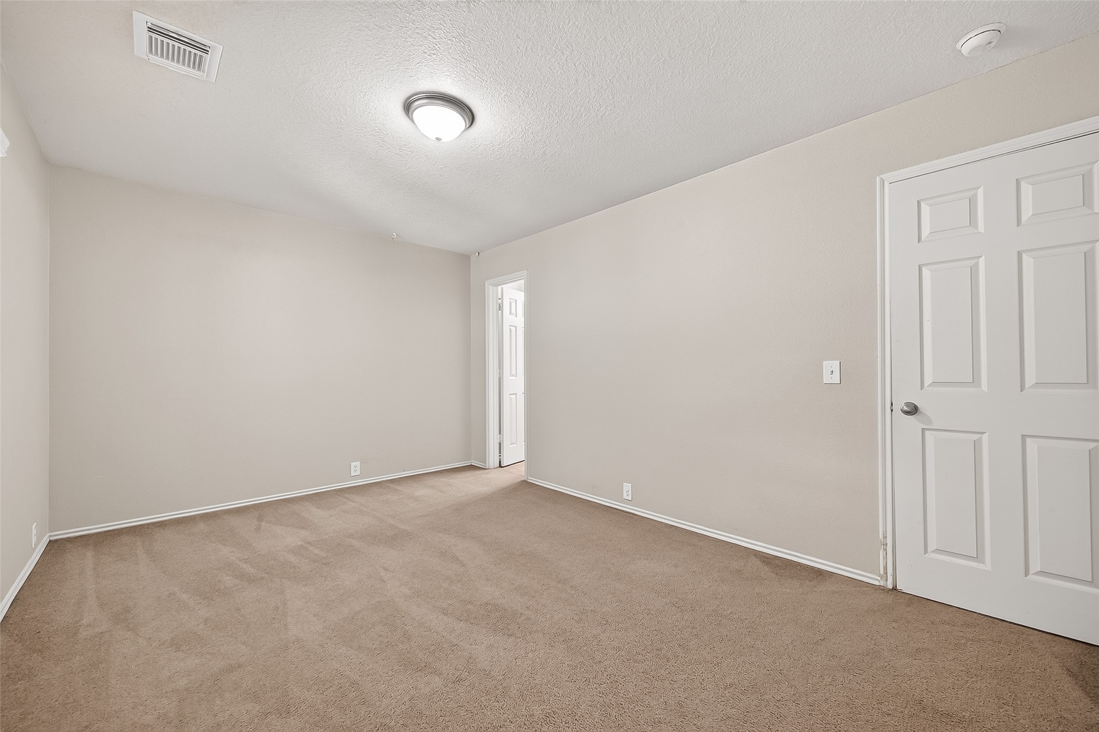16735 Pine Castle Drive Property Photo 17
