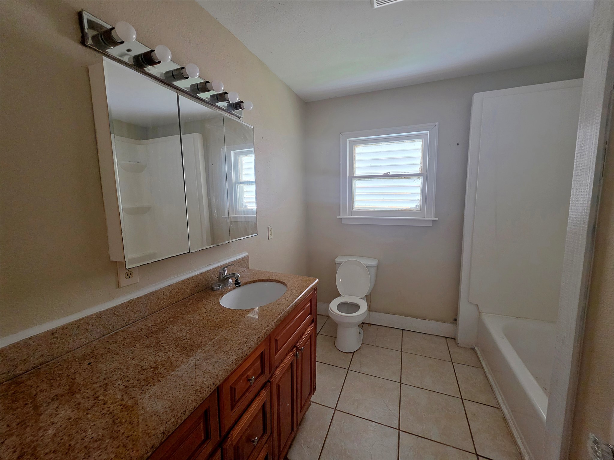 5011 Avenue N 1/2 Property Photo 14