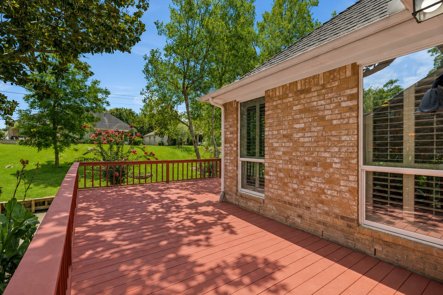4610 Lake Village Drive Property Photo 29