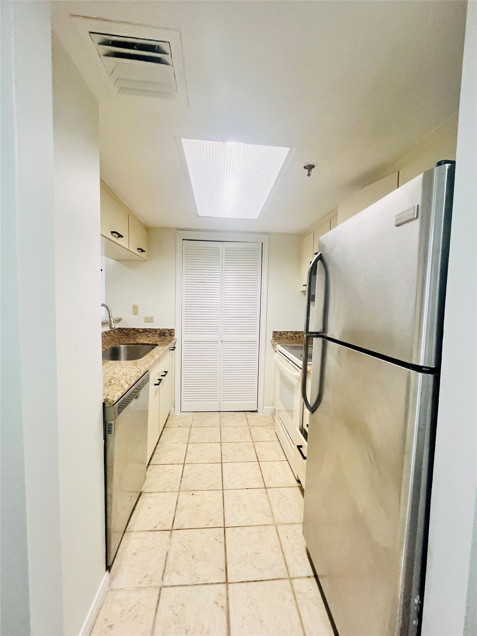 3525 Sage Road 201 Property Photo 11