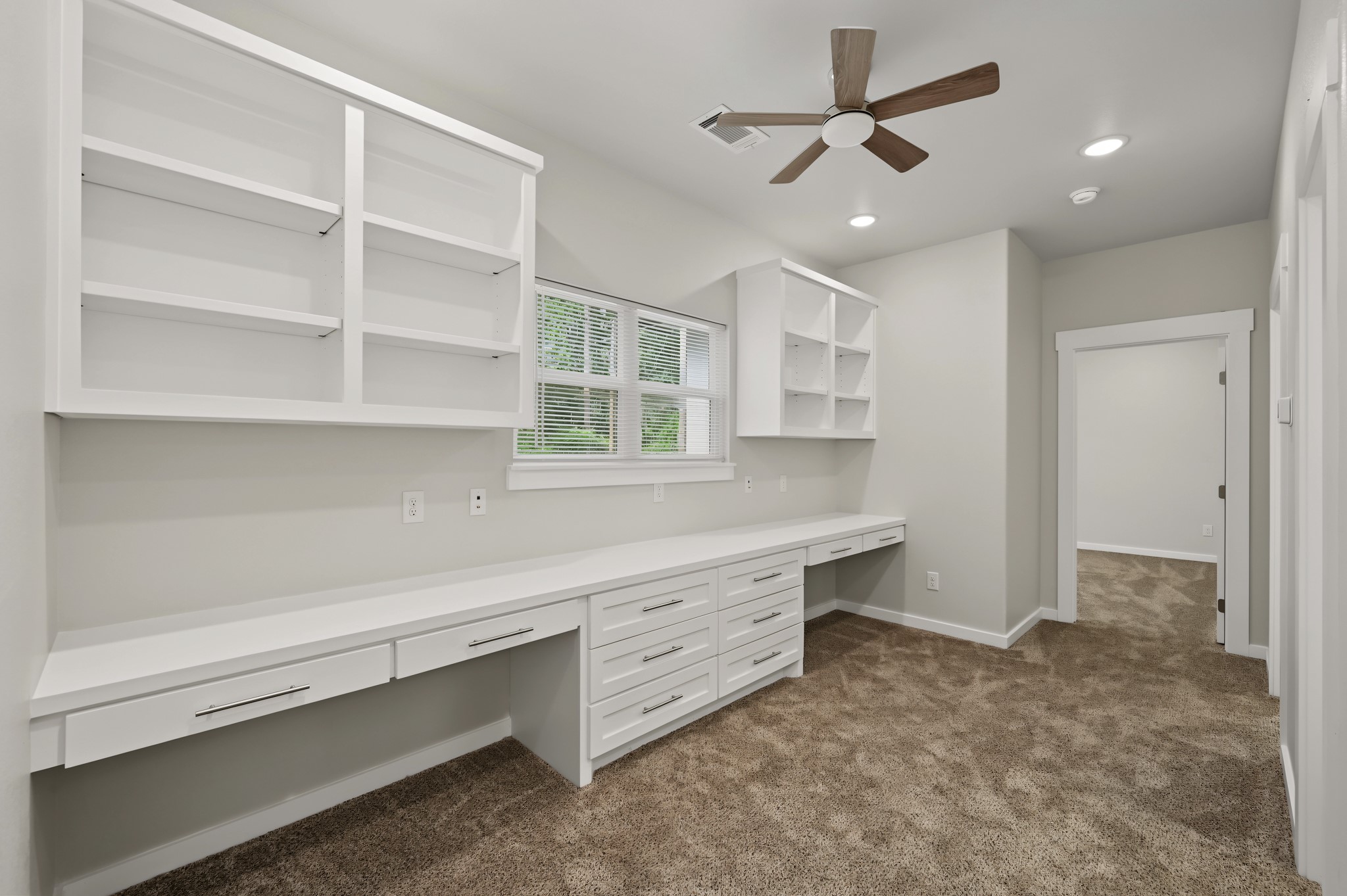 117 Sun City Lane Property Photo 23