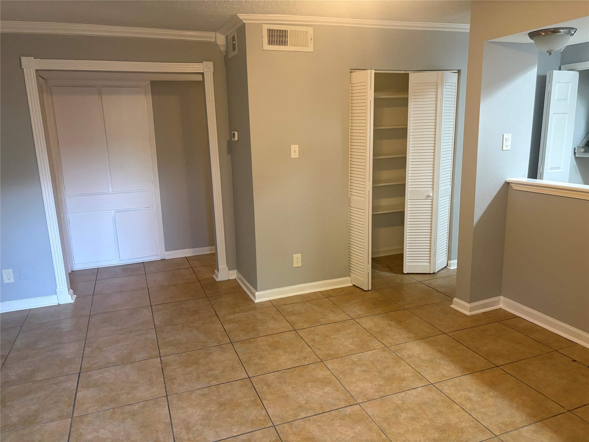 5628 Birchmont Drive A Property Photo 2