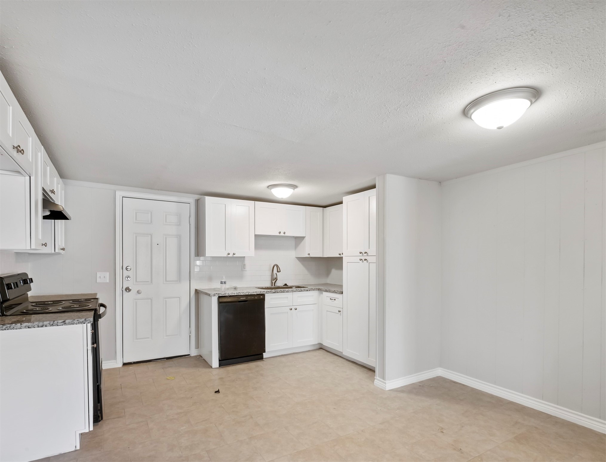 741 Vine Street Property Photo 4