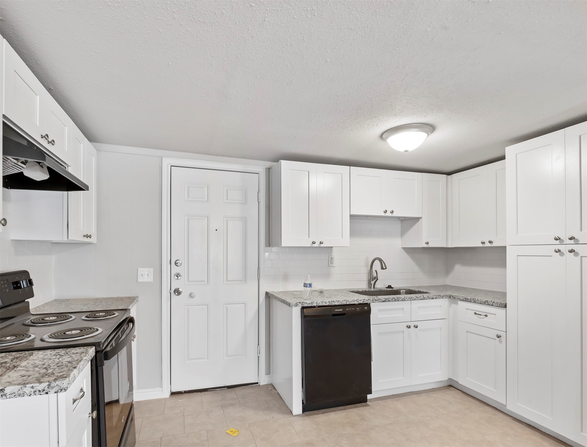 741 Vine Street Property Photo 5