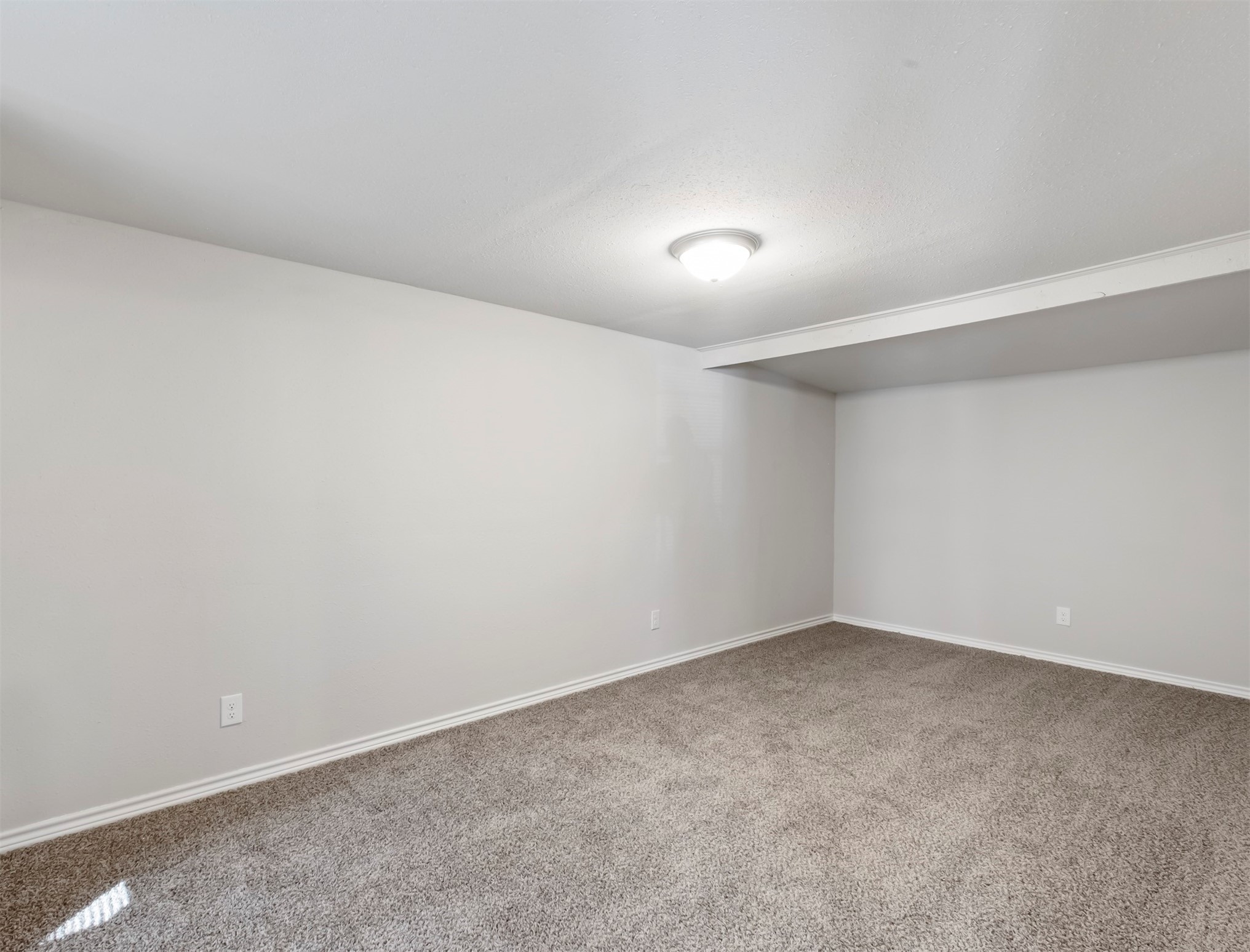 741 Vine Street Property Photo 6