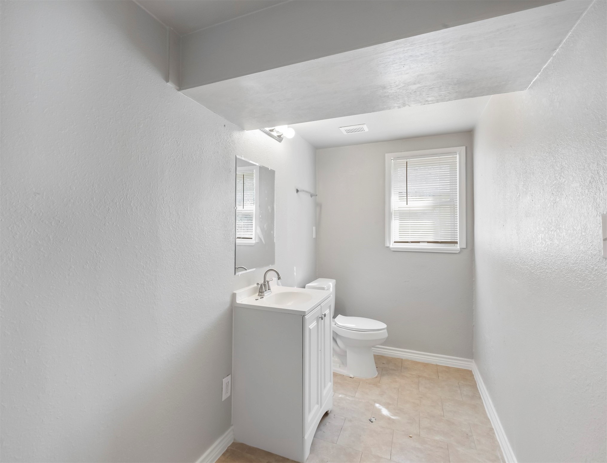 741 Vine Street Property Photo 8