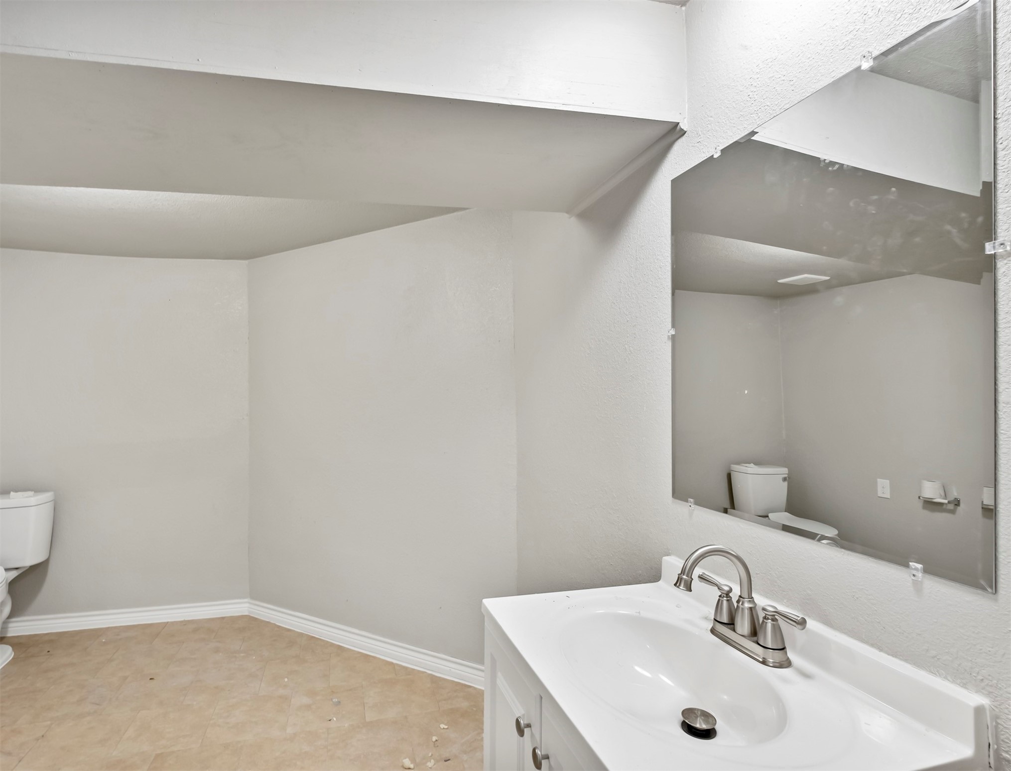 741 Vine Street Property Photo 10