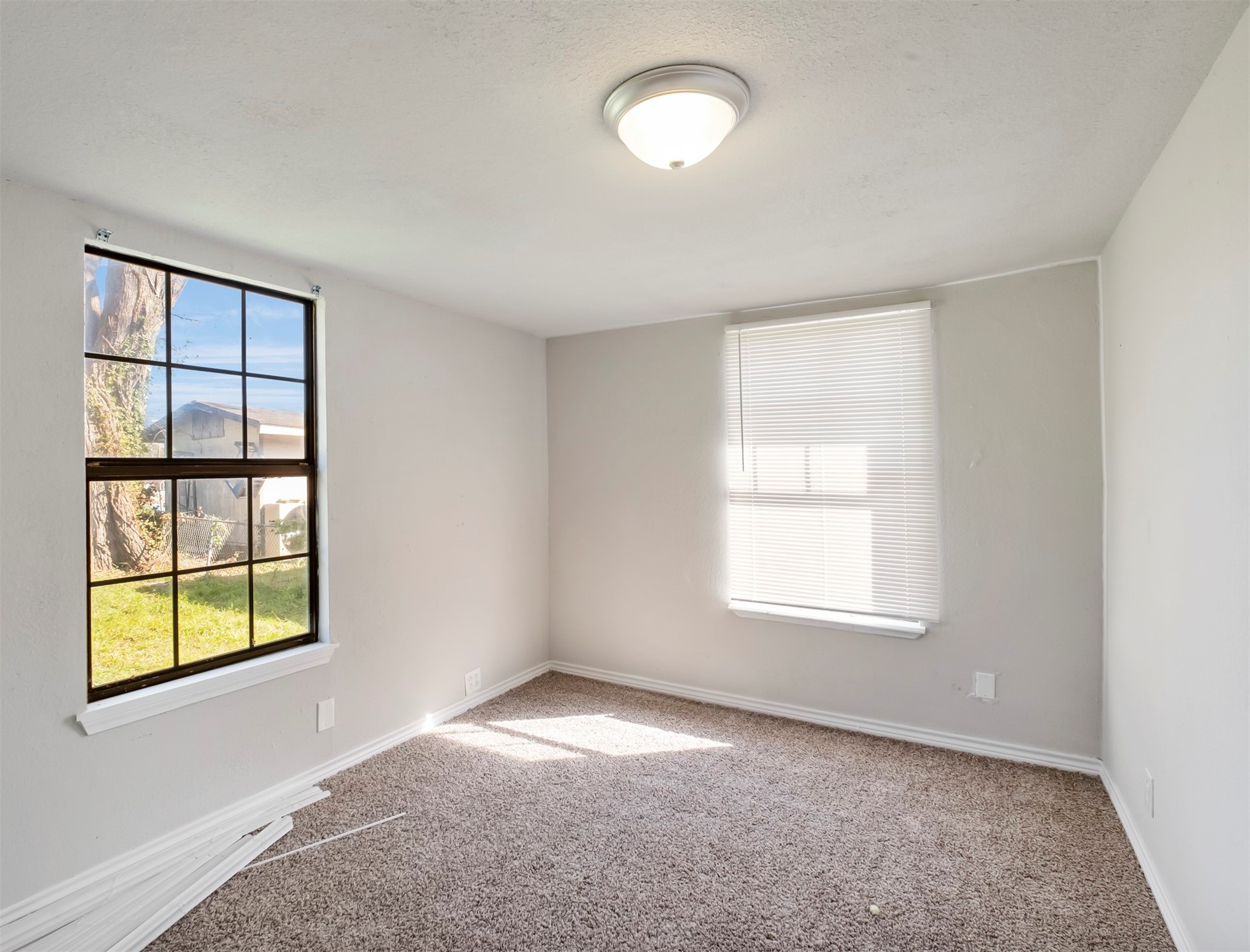 741 Vine Street Property Photo 11
