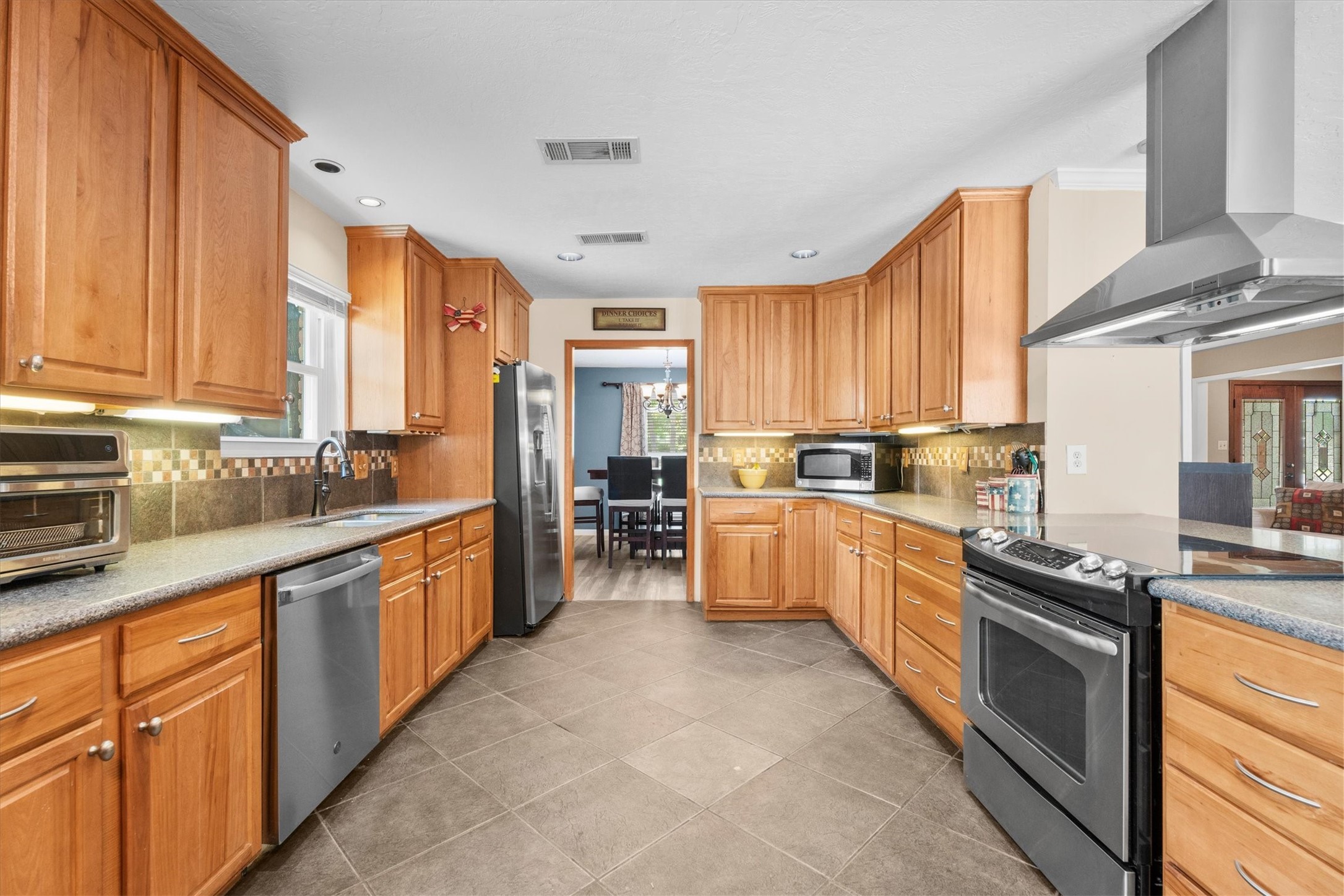 8238 Theisswood Road Property Photo 15