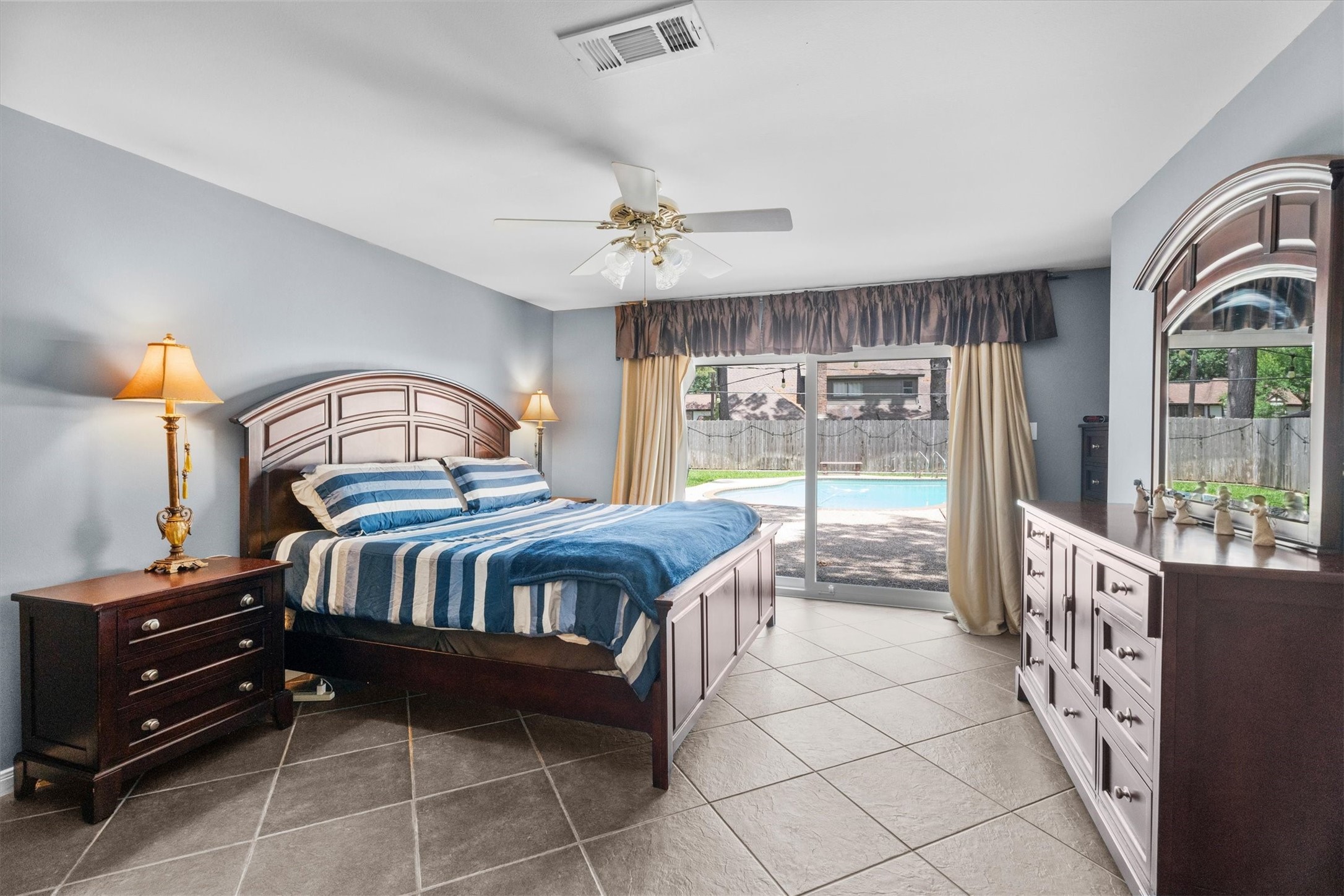 8238 Theisswood Road Property Photo 18