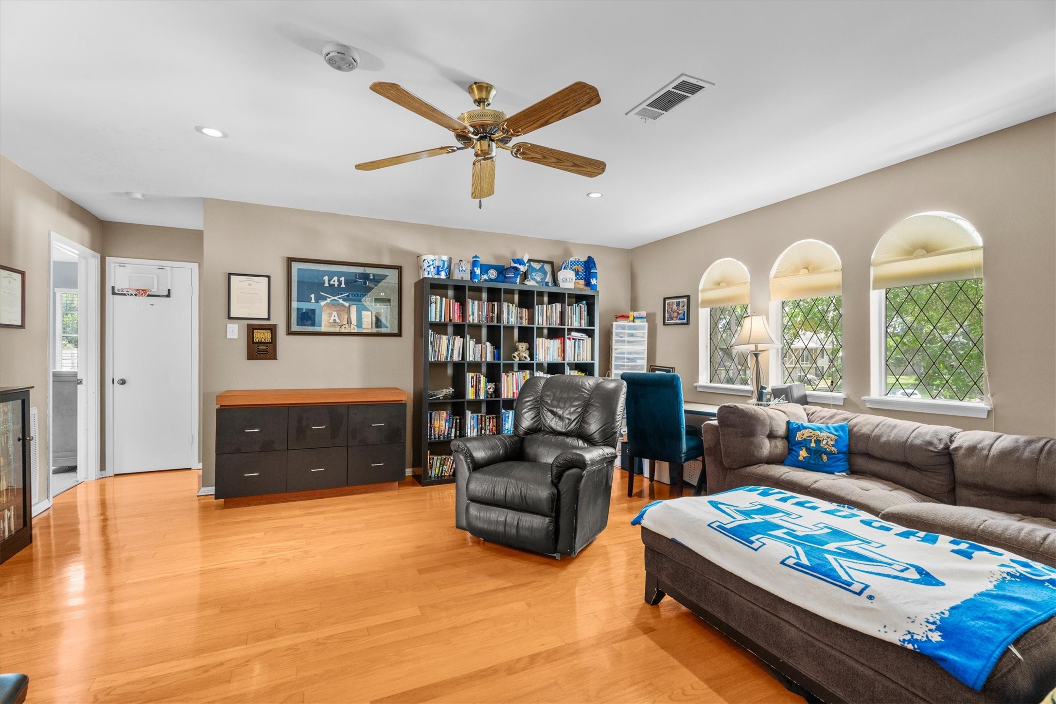 8238 Theisswood Road Property Photo 23