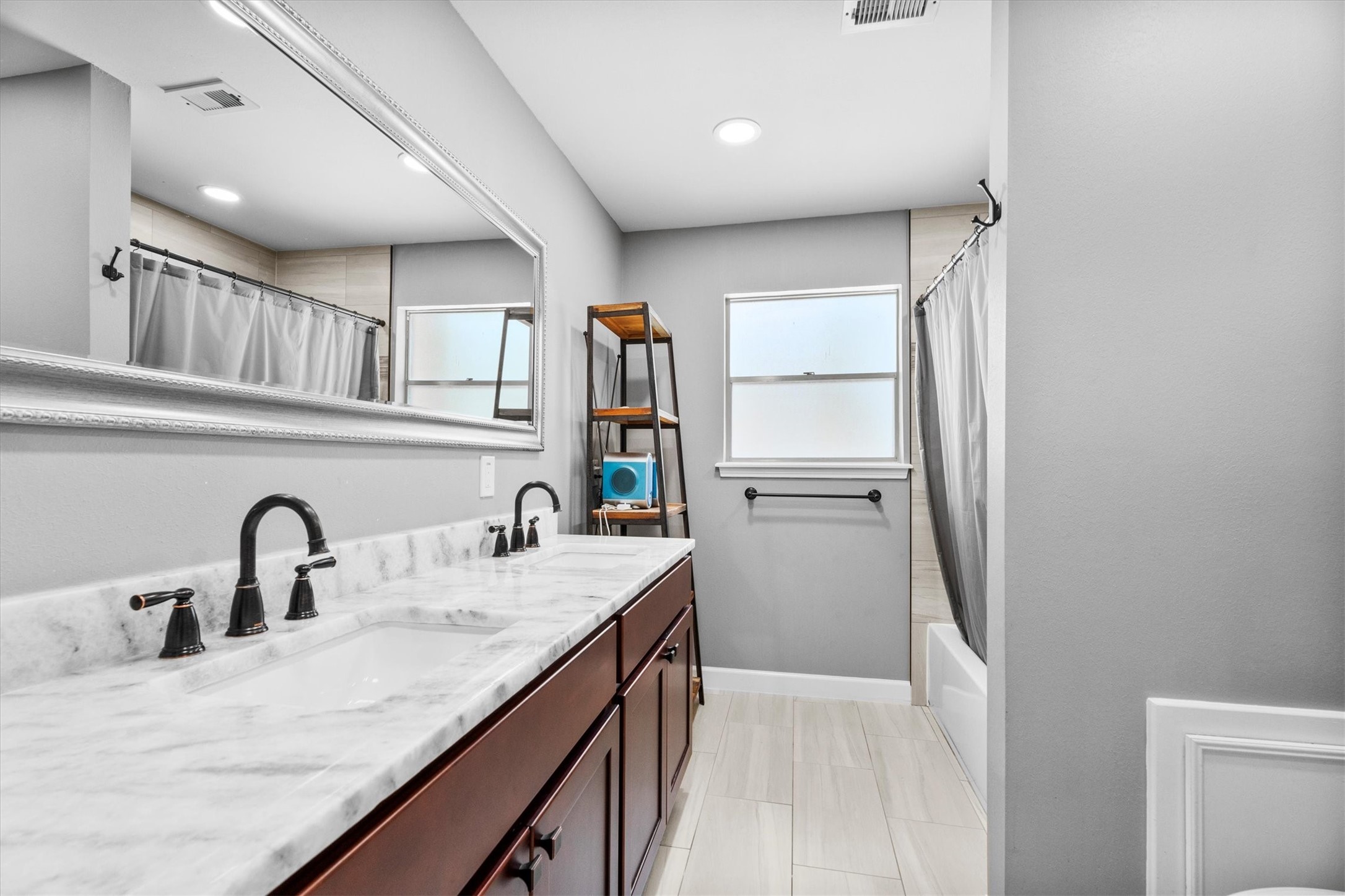 8238 Theisswood Road Property Photo 25