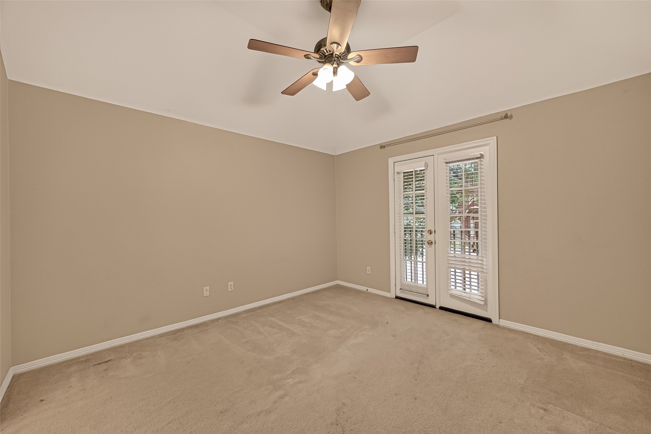 4343 Millers Creek Court Property Photo 32