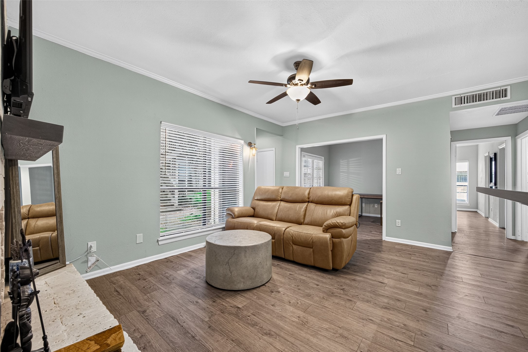 2001 Bering Drive 3d Property Photo 3