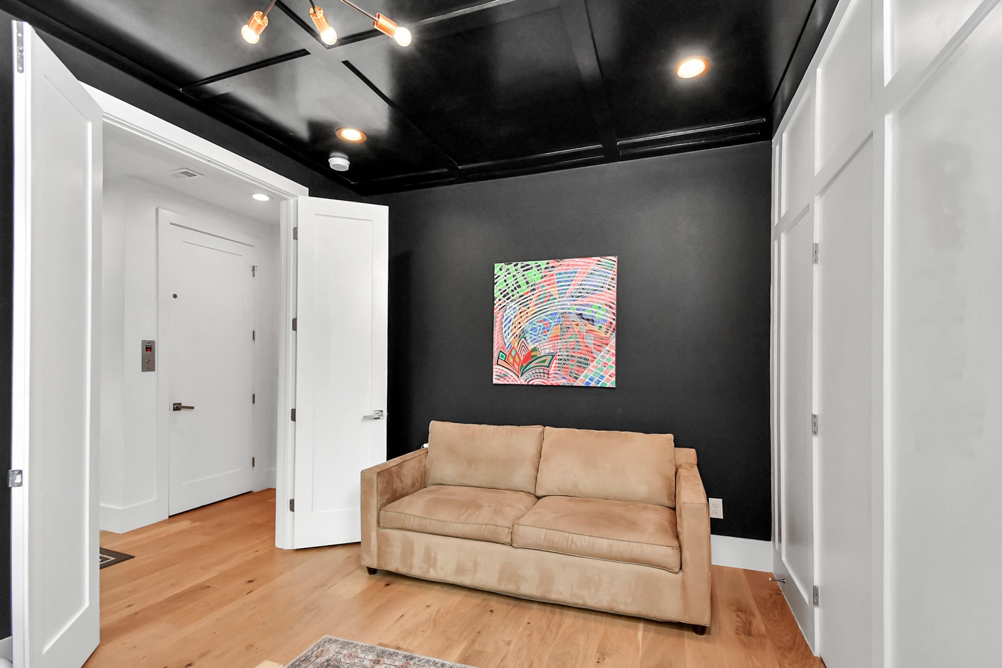2303 Yupon Street Property Photo 11