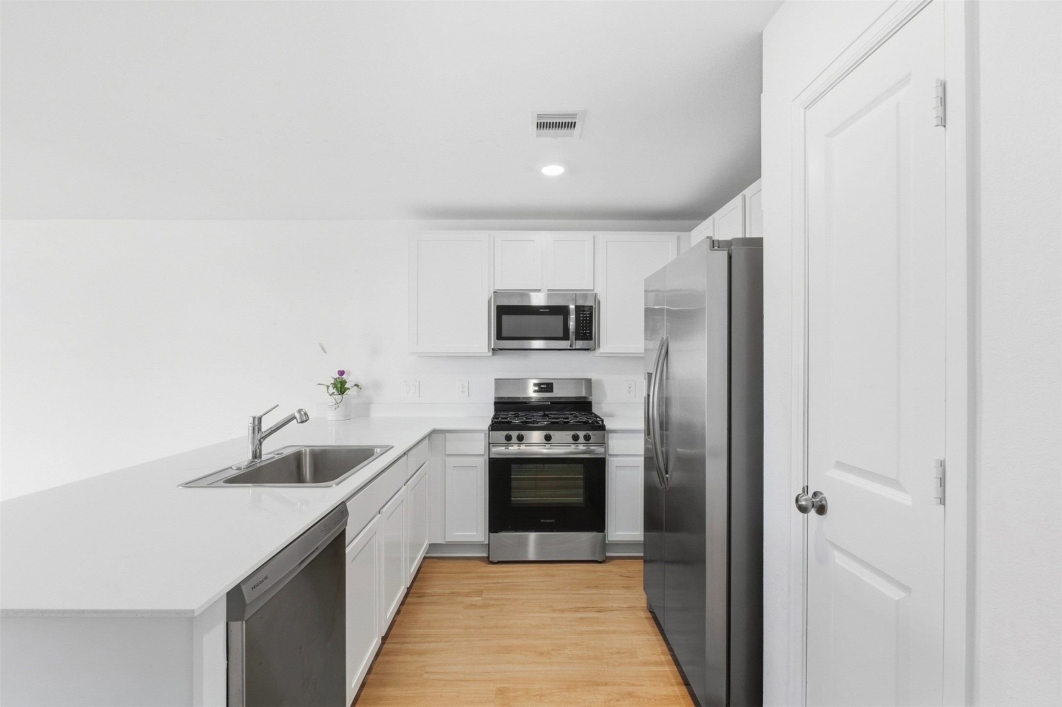 309 Birch Blossom Path Property Photo 9