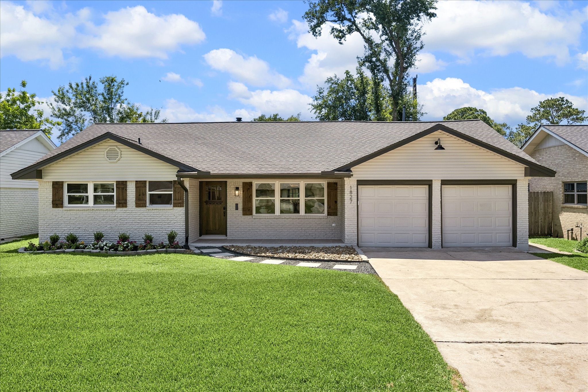 1827 Millwood Drive Property Photo 1